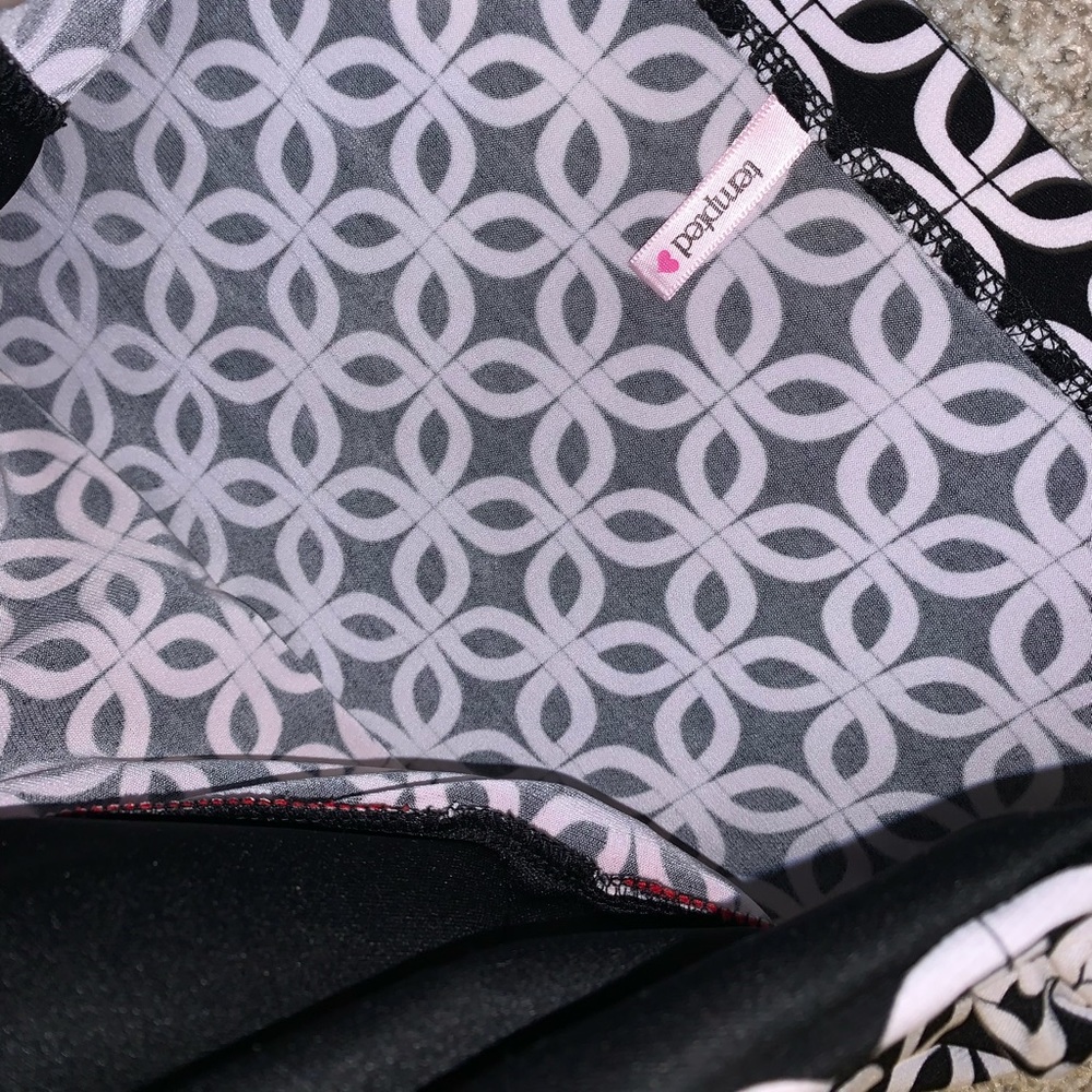 Tempted White, Black & Red Patterned Top size M - Picture 6 of 8